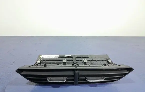 Skoda Octavia 985 Dashboard side air vent grill/cover trim 5E3820951G