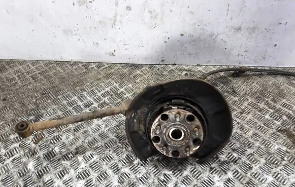 Lexus IS 220D-250-350 Rear wheel hub 1881090319