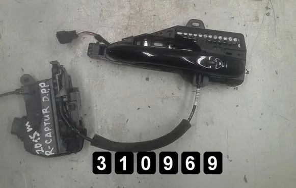 Renault Captur Front door lock 