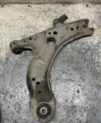 Volkswagen New Beetle Front lower control arm/wishbone
