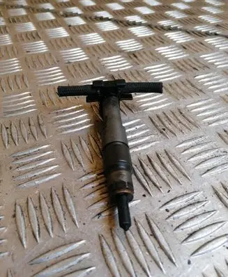 Renault Espace III Fuel injector 7700875036