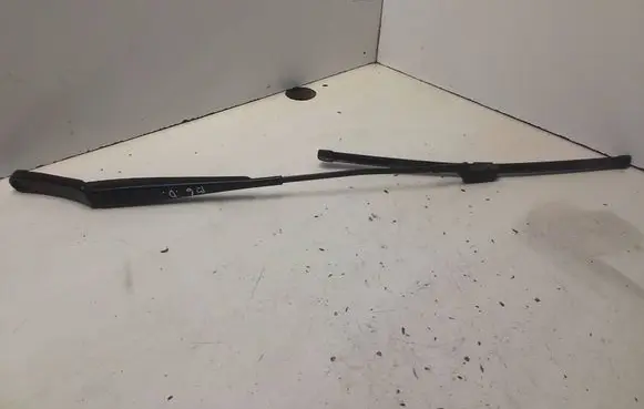Volkswagen PASSAT B6 Front wiper blade arm 3C1955410B
