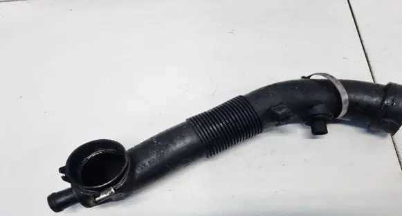 Opel Corsa D Air intake hose/pipe 467582339