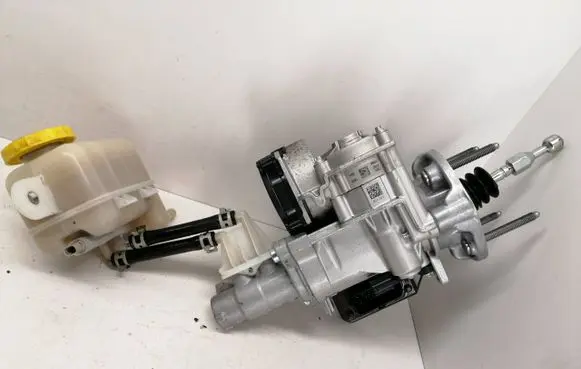 Chrysler Pacifica Brake power pressure regulator P68240033AJ T6M102801342 0204N00305