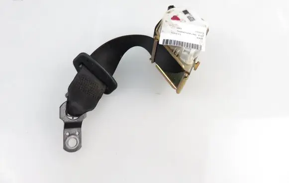 BMW X3 E83 Rear seatbelt 