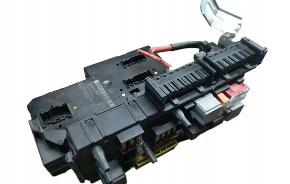 Mercedes-Benz C W204 SAM control unit 2049060205