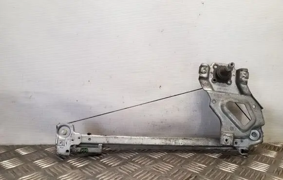 Rear door manual window regulator