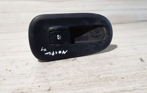 Renault Master III Electric window control switch 8200548968