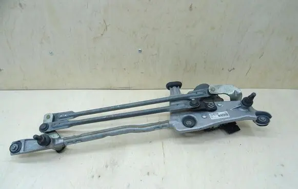 Peugeot 308 Front wiper linkage 