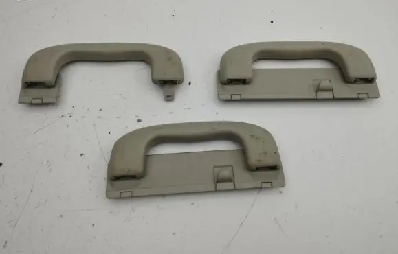 Opel Zafira A A set of handles for the ceiling 24432408