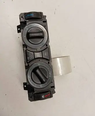 Mercedes-Benz C W202 Climate control unit 9140010371 2108203185 53924000
