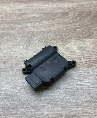Volkswagen Golf VI Air flap motor/actuator 0132801362 0Z116880292