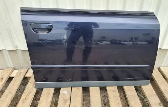 Audi A4 S4 B6 8E 8H Front door