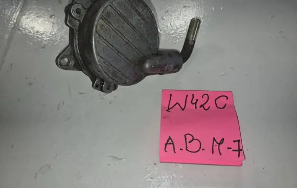 Mercedes-Benz C AMG W203 Vacuum pump A6112300065