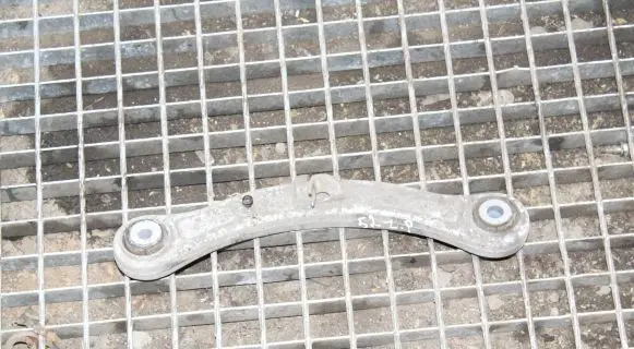 Audi Q7 4L Rear upper control arm/wishbone 7L0505375A