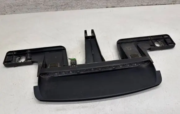 Volvo S80 Third/center stoplight 8693988