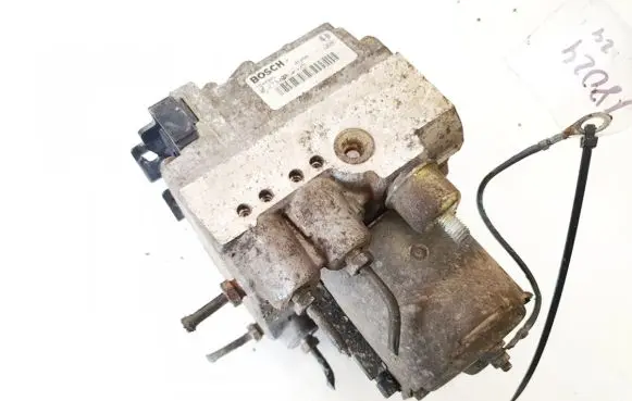 Volvo S40, V40 ABS Pump 0265216017 30821397