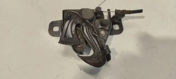 Volkswagen Fox Engine bonnet/hood lock/catch