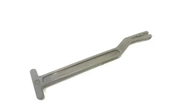 Engine bonnet (hood) release handle