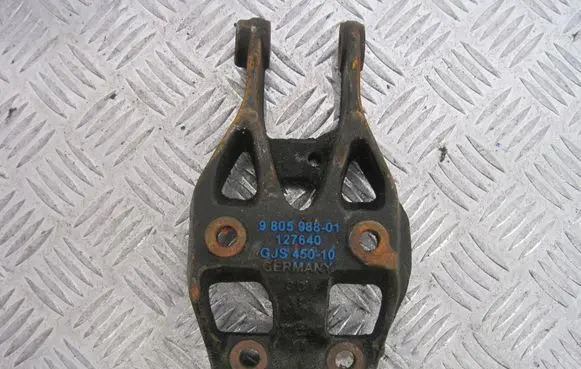 Mini Cooper Gearbox mounting bracket 9805988