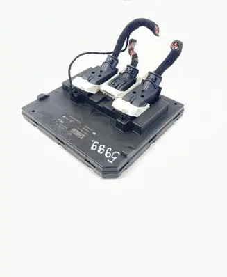 Volkswagen Golf VII BSM Control unit 5Q0937084R