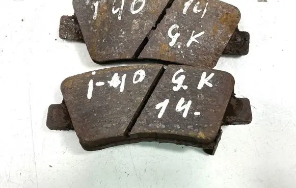 Hyundai i40 Brake pads (rear) LS71AH