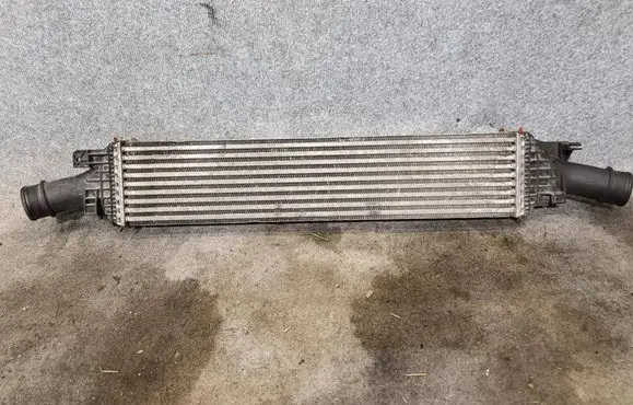 Audi A4 S4 B8 8K Intercooler radiator 8K0145805G L3122004