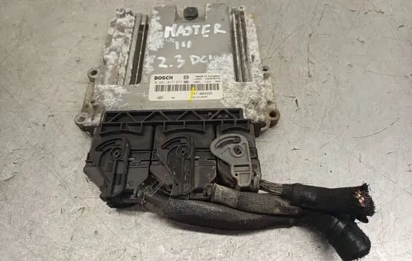 Renault Master III Engine control unit/module 237100899R 0281017977