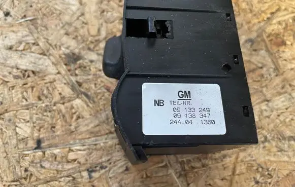 Opel Zafira A Light switch 09133249