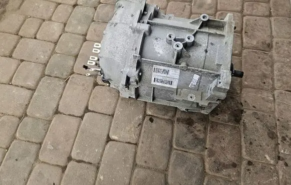 Renault Zoe Electric car motor 290V71975R