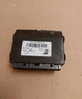 BMW 5 F10 F11 Gateway control module 9284440 E1062004M 17313810