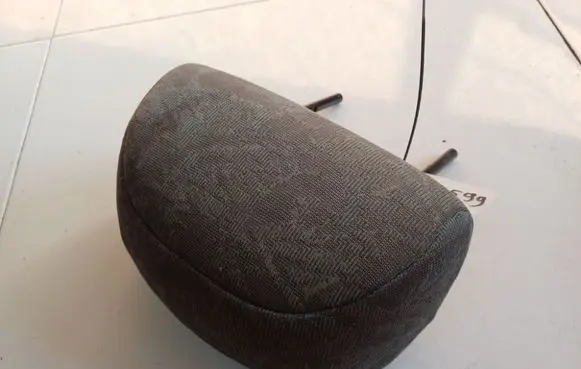 Peugeot 406 Front seat headrest 
