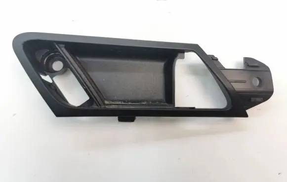 Mercedes-Benz ML W164 Front door handle cover 