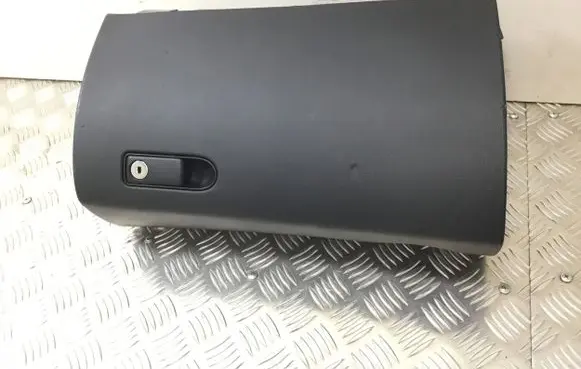 Mercedes-Benz C W205 Glove box A2056800191