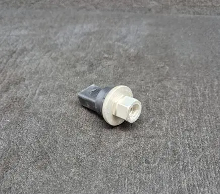 Audi A4 S4 B6 8E 8H Air conditioning (A/C) pressure sensor 8Z0959126 8E0959126 3R0959126