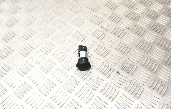 Citroen C5 12 V Socket (front) 966242367700 26041E P20080823