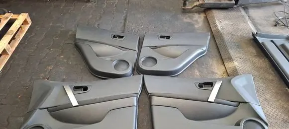 Nissan Qashqai Door card panel trim set 