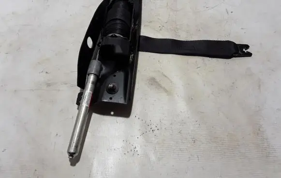 Volvo S80 Front seatbelt 30734845