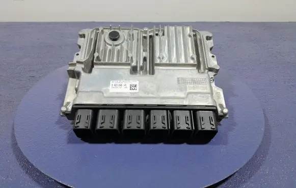BMW X5 E53 Engine control unit/module ECU 5A23648