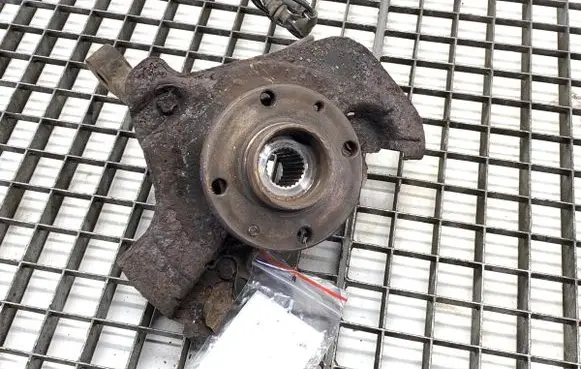 Fiat Fiorino Front wheel hub spindle knuckle 