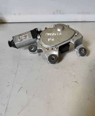 Skoda Octavia Mk2 (1Z) Rear window wiper motor 1Z9955711A 443122336017