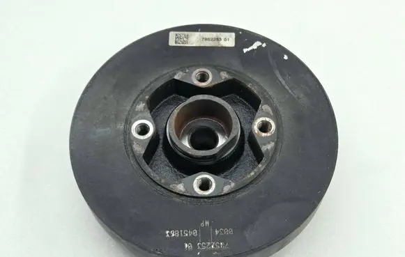 BMW M5 F90 Crankshaft pulley 7852253 11237852253