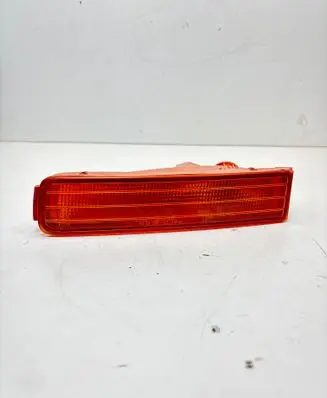 Lexus LS 400 Front bumper turn signal 