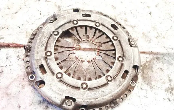 Skoda Octavia Mk2 (1Z) Pressure plate 03g141025g