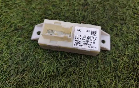 Mercedes-Benz C W204 Light module LCM A1669007101 A1669010201 A1669021401
