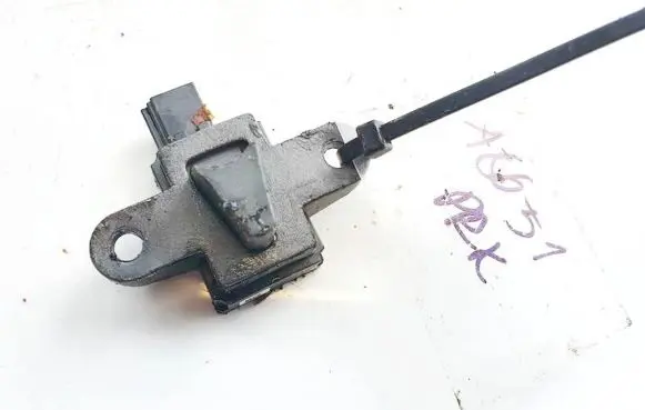 Mercedes-Benz R W251 Airbag deployment crash/impact sensor a0038208426 06t289