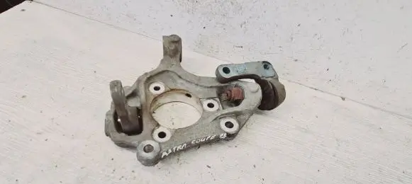 Front wheel hub