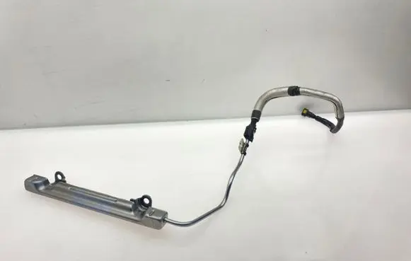 Toyota Prius+ (ZVW40) Fuel main line pipe 18G19