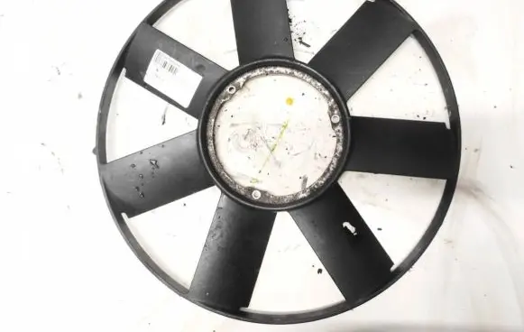 BMW 5 E39 Fan impeller 6600100000 2243303