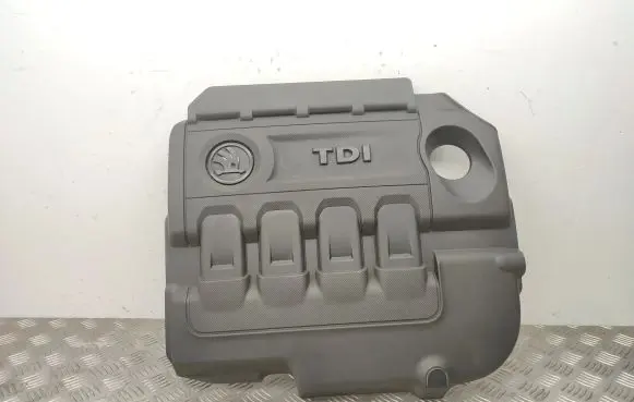 Skoda Octavia Mk3 (5E) Engine cover (trim) 04L103925T